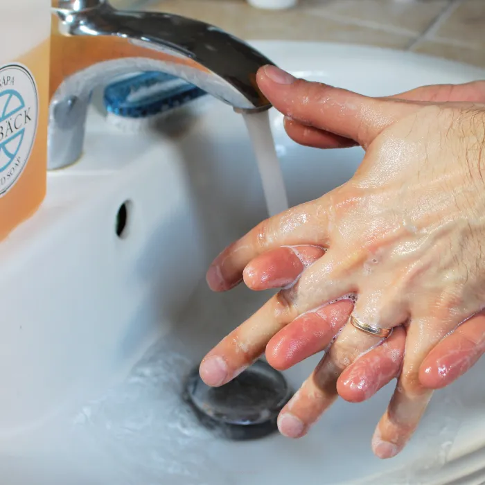 Czy mydło skutecznie zwalcza zarazki?